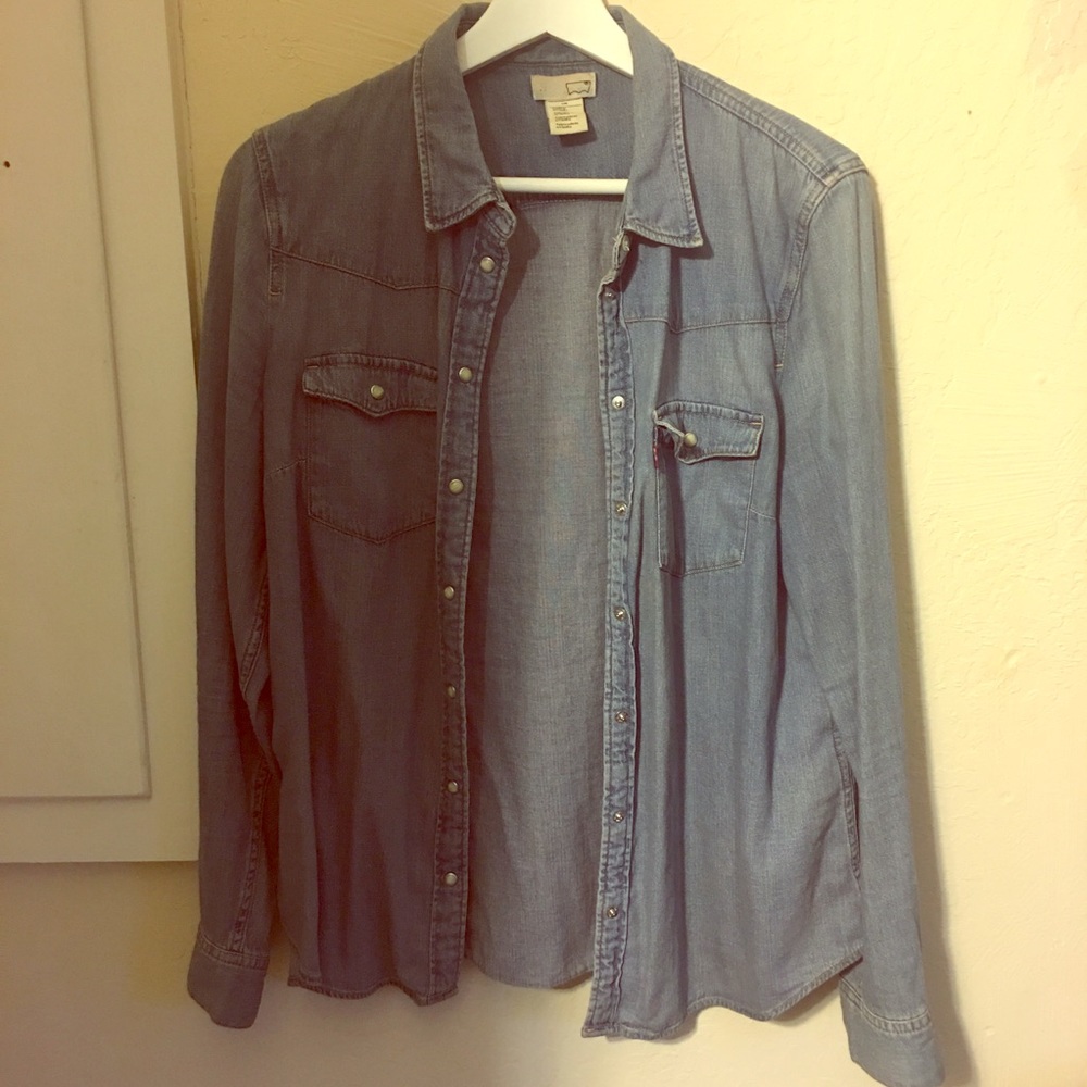 Levi’s Denim Collared Short
